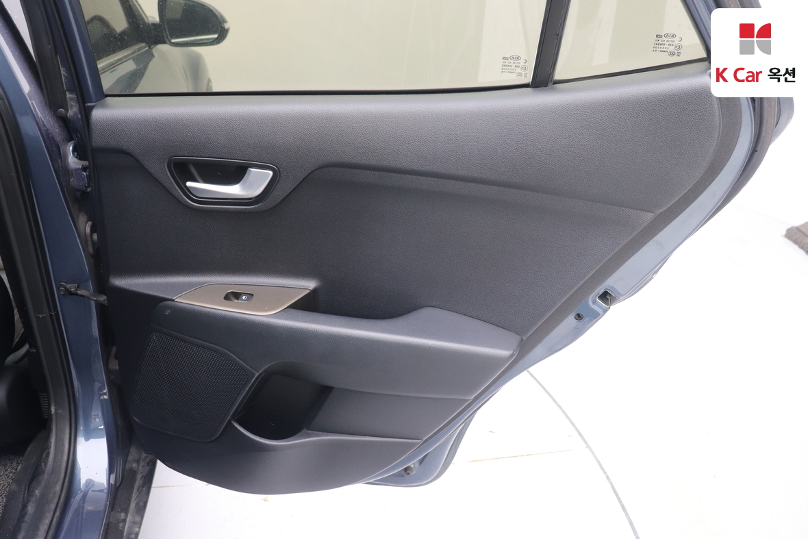 Kia Stonic - 26