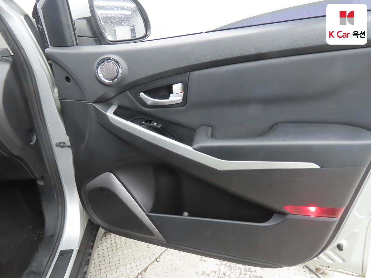 KG Mobility Korando - 29