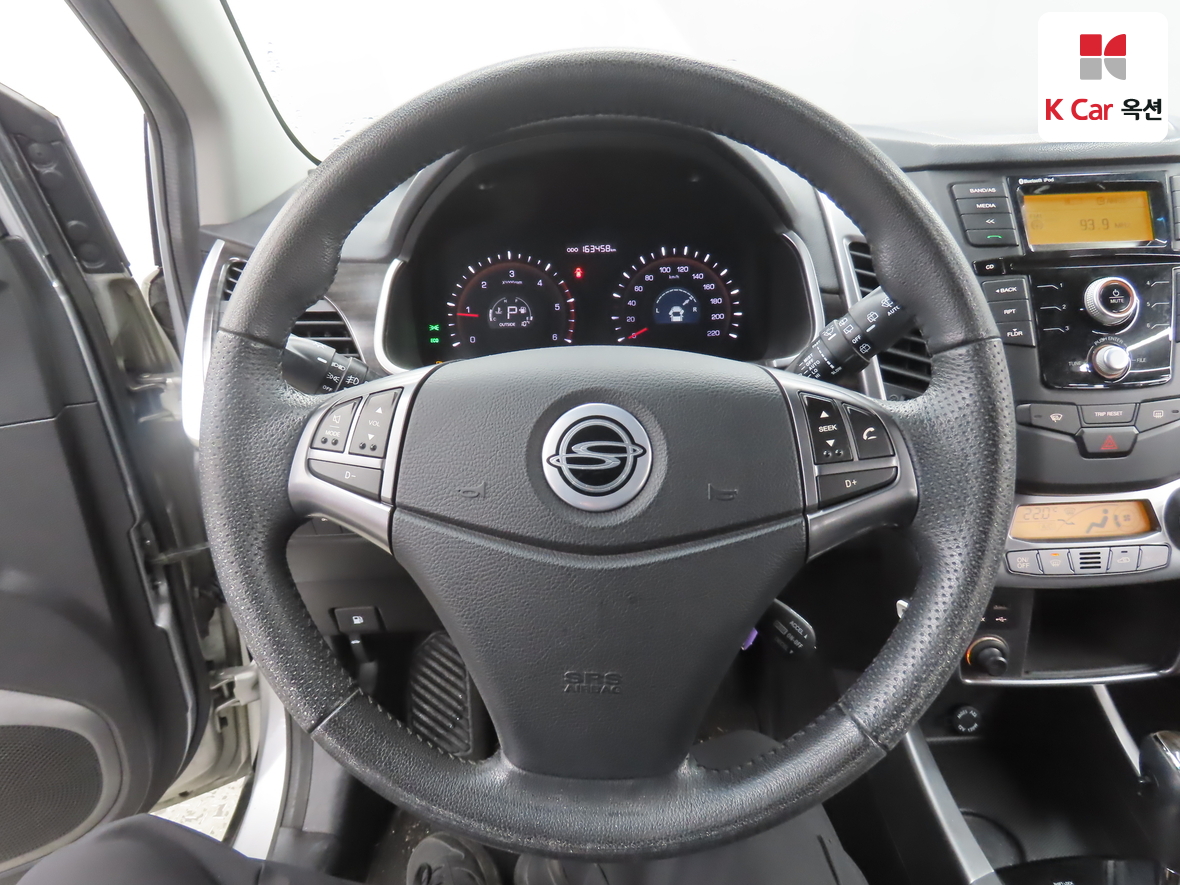 KG Mobility Korando - 10