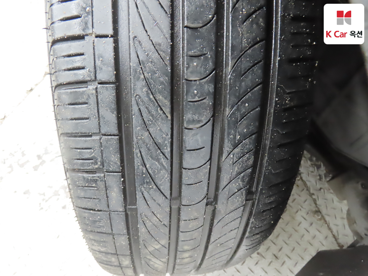 KG Mobility Korando - 32