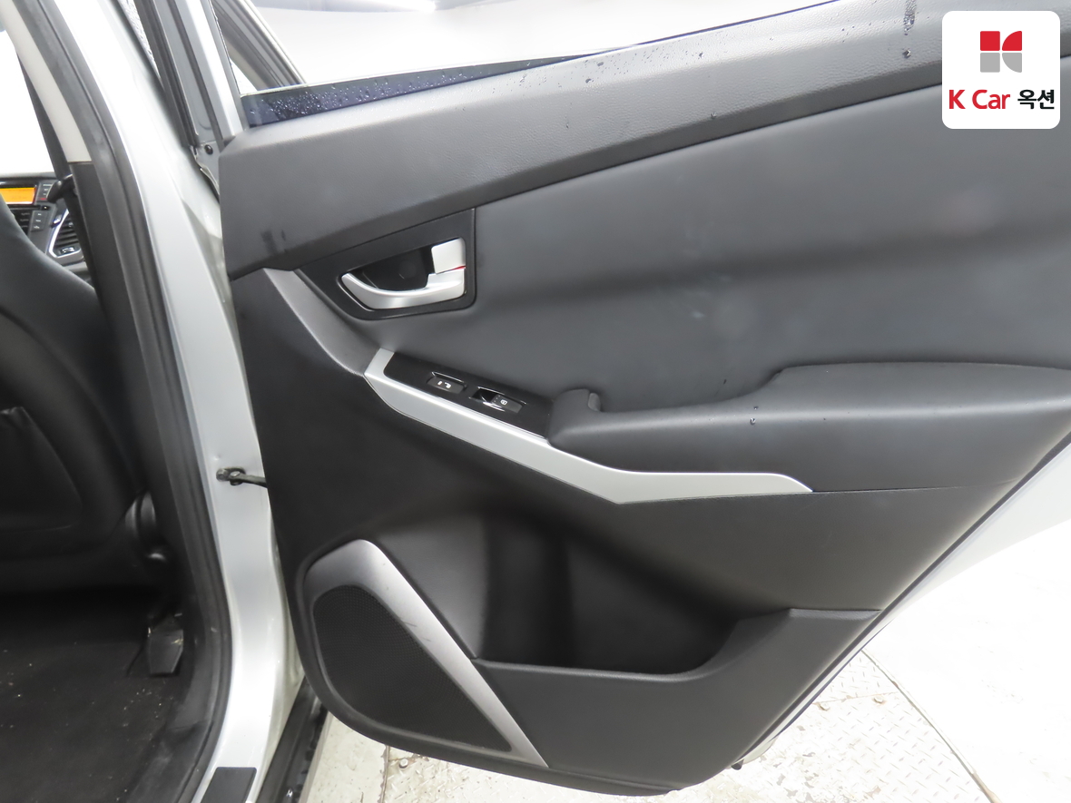 KG Mobility Korando - 27