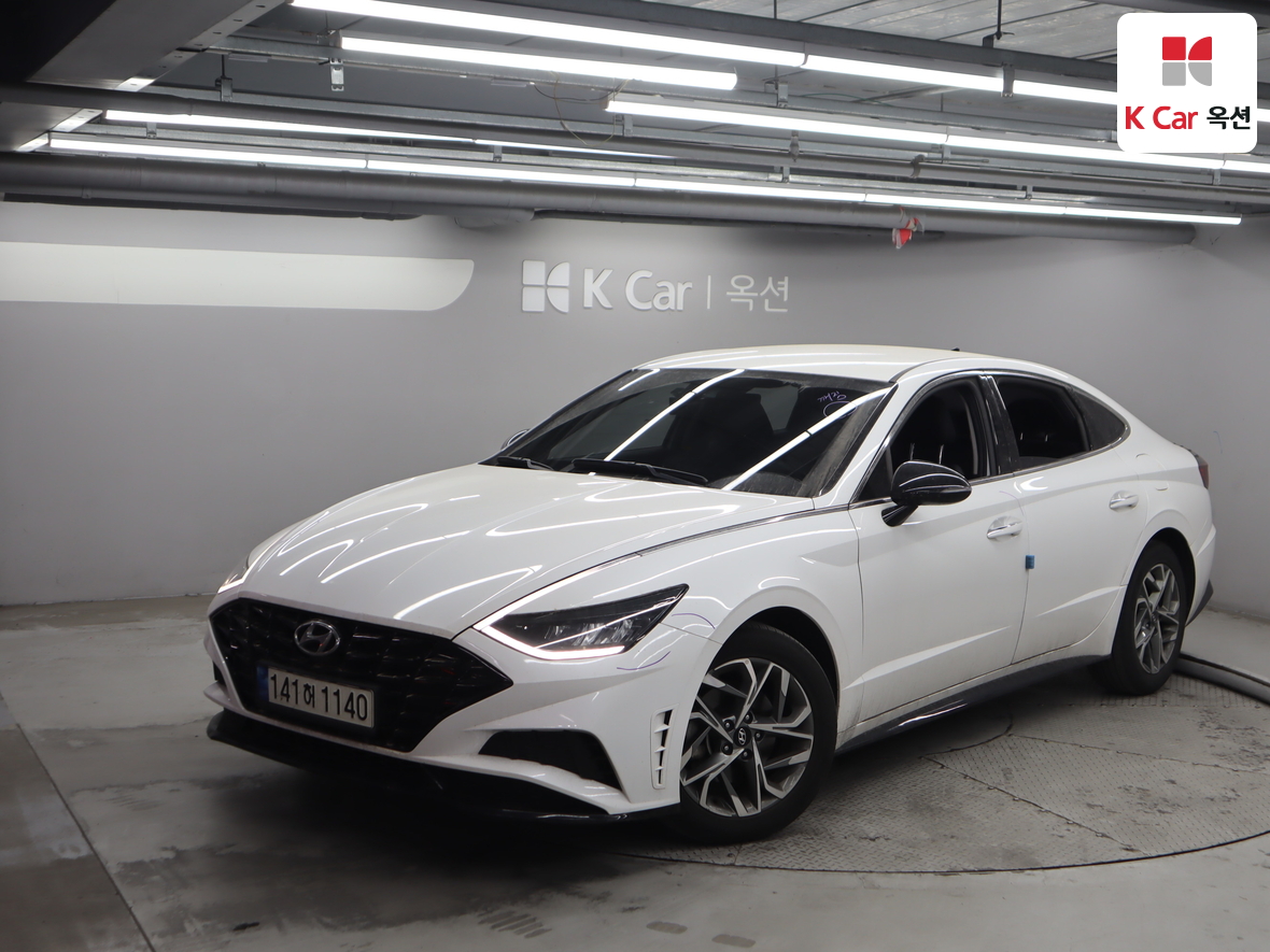 Hyundai Sonata 2022 - Image 1