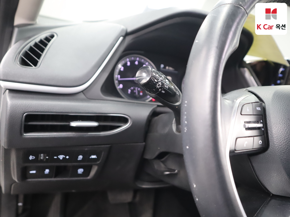 Hyundai Sonata 2022 - Image 9