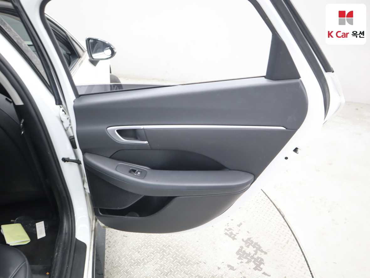 Hyundai Sonata 2022 - Image 27