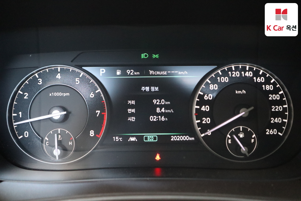 Genesis G90 - 5