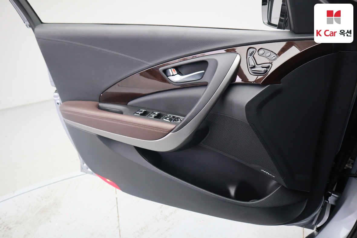 Hyundai Aslan 2015 - Image 8