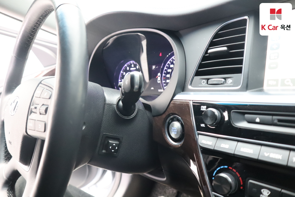 Hyundai Aslan 2015 - Image 11