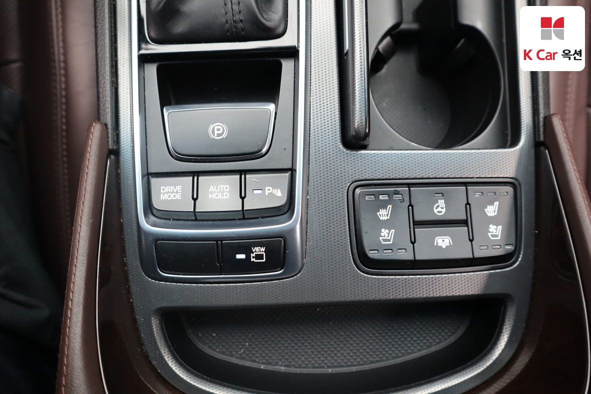 Hyundai Aslan 2015 - Image 16