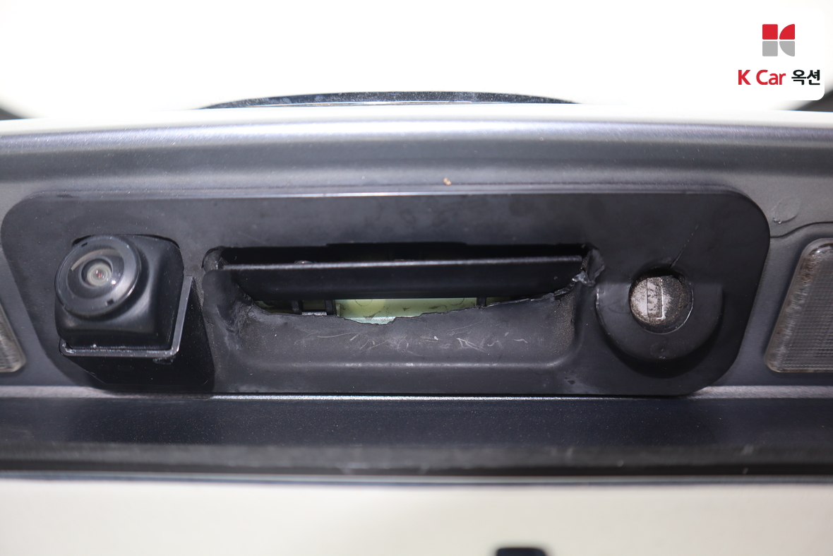 Hyundai Aslan 2015 - Image 27