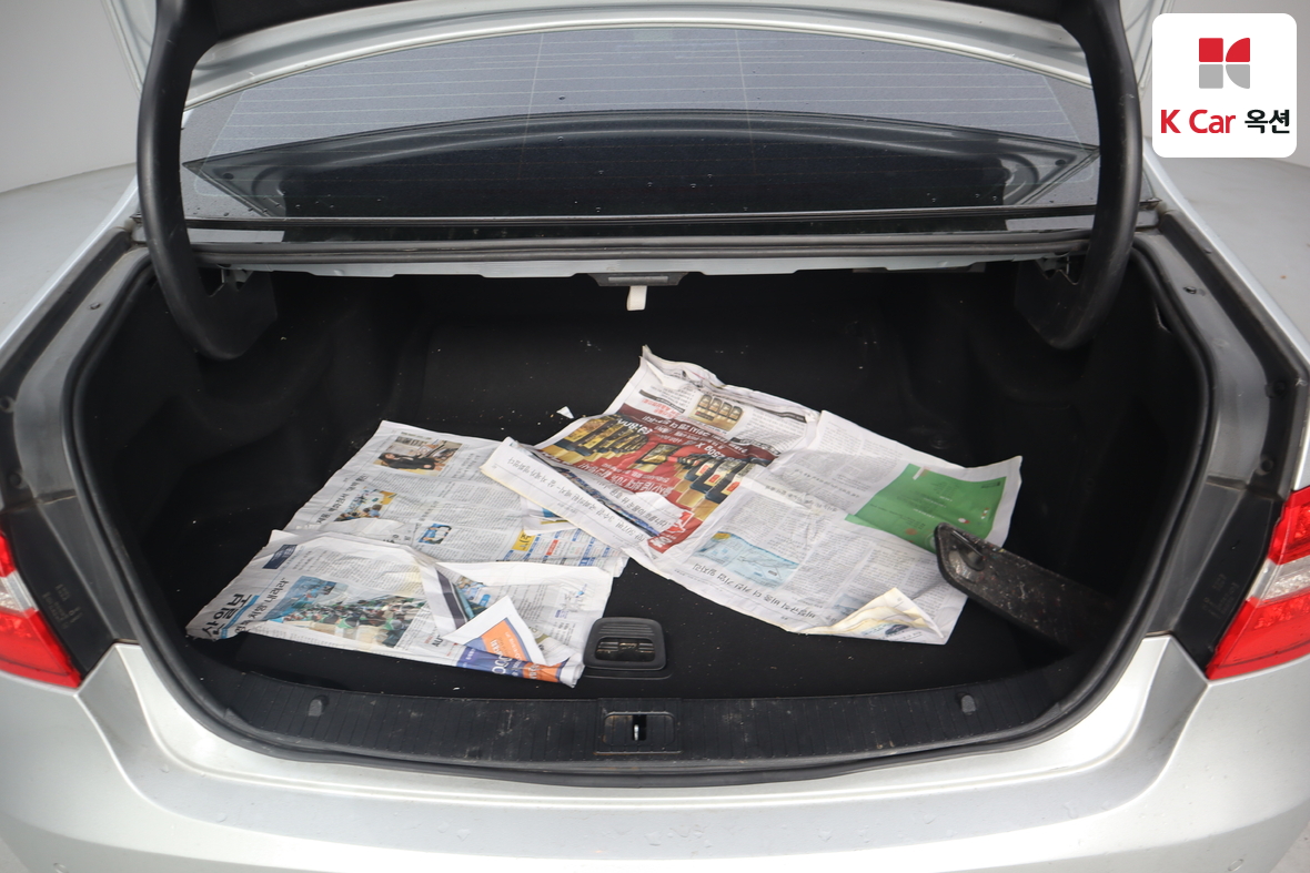 Mercedes-Benz E-Class 2011 - Image 27