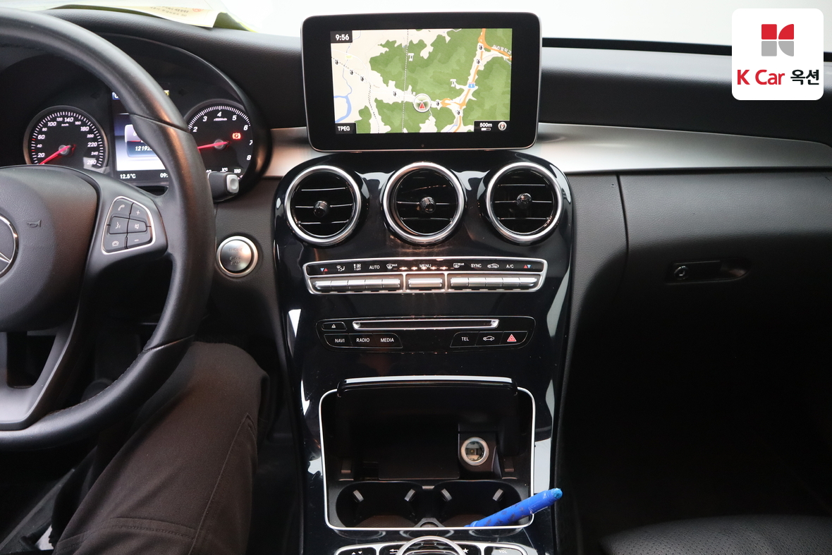 Mercedes-Benz C-Class 2018 - Image 6