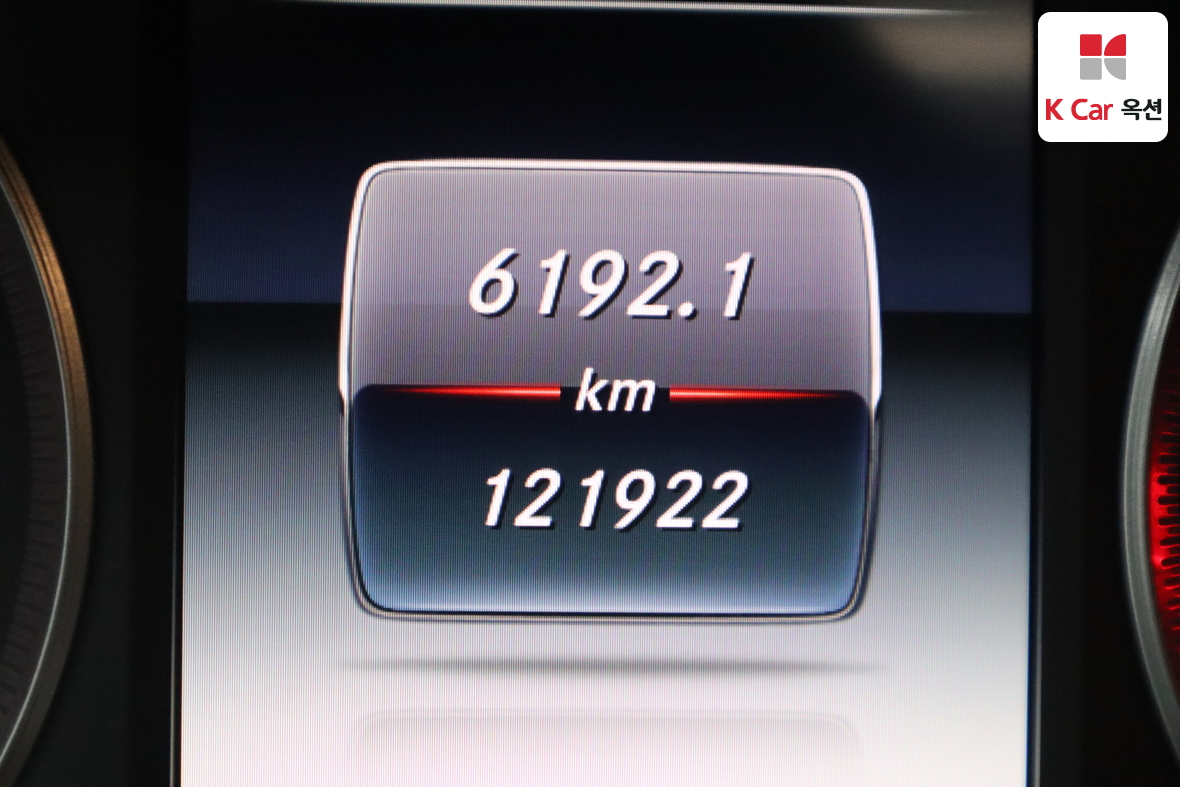 Mercedes-Benz C-Class 2018 - Image 4