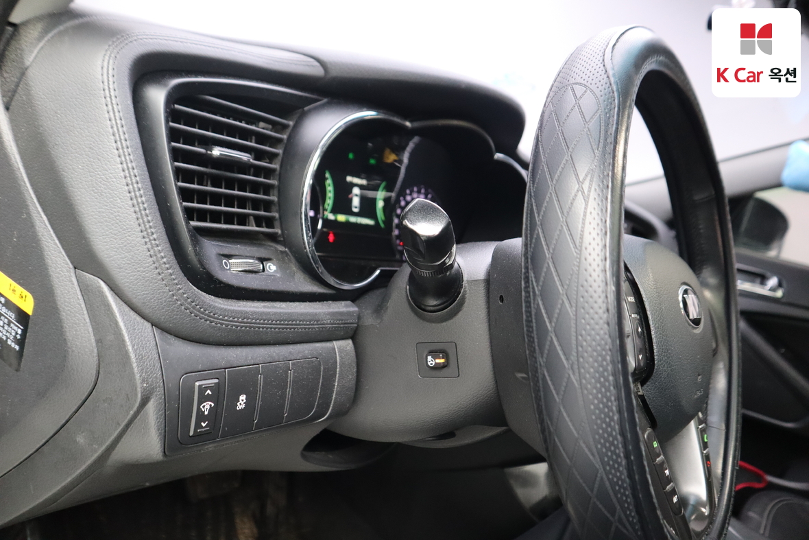Kia K5 - 9