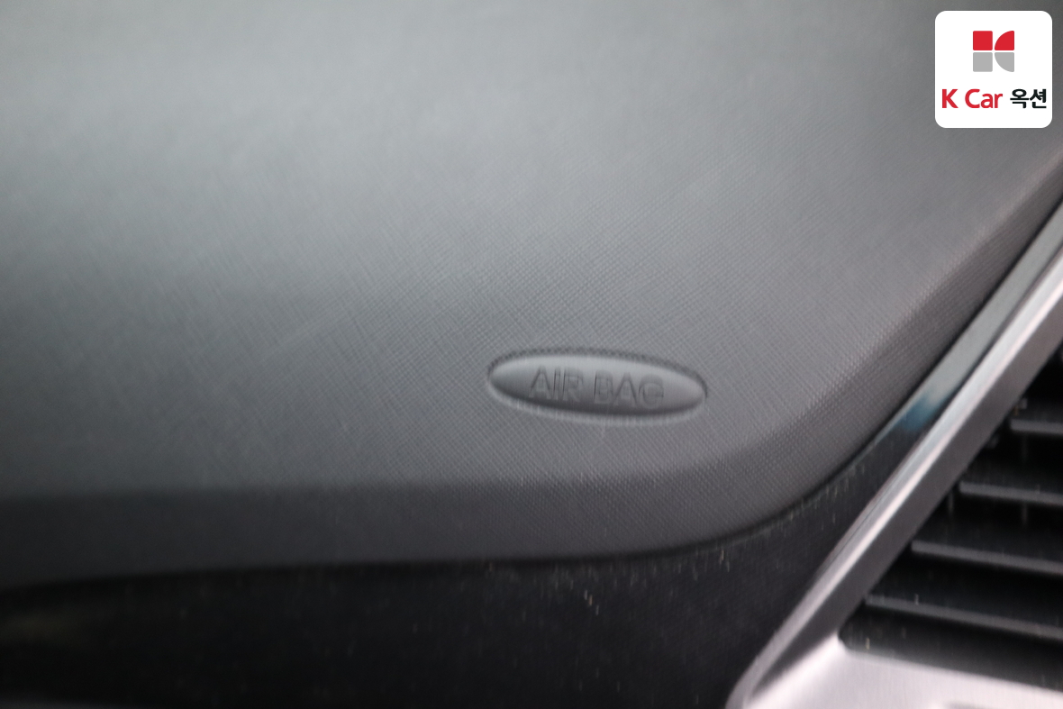 Hyundai Santa Fe 2013 - Image 32