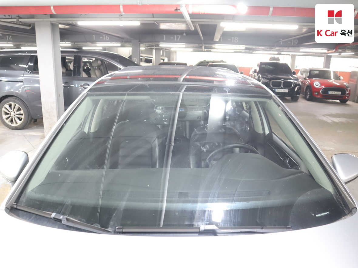 Volkswagen Golf - 37