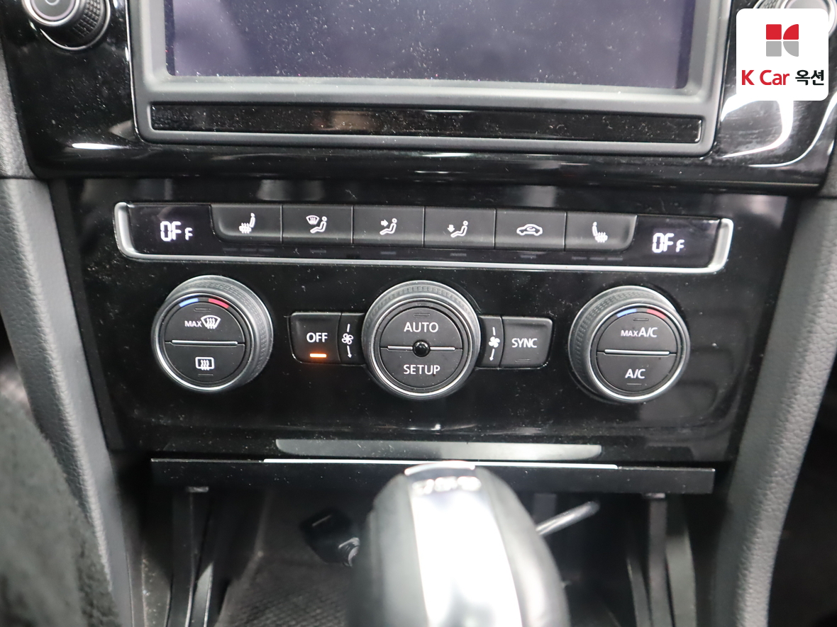 Volkswagen Golf - 15