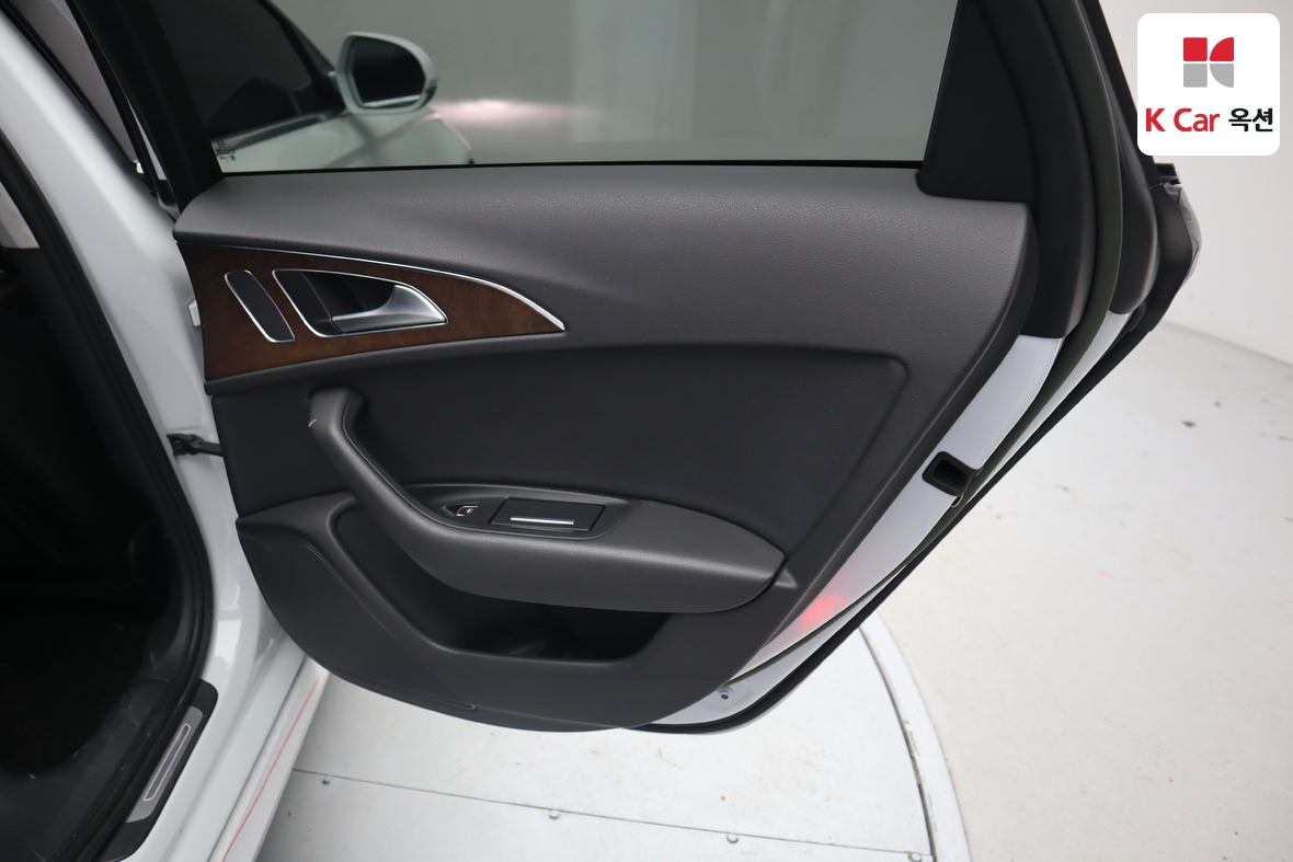 아우디 A6 2016 - 이미지 30