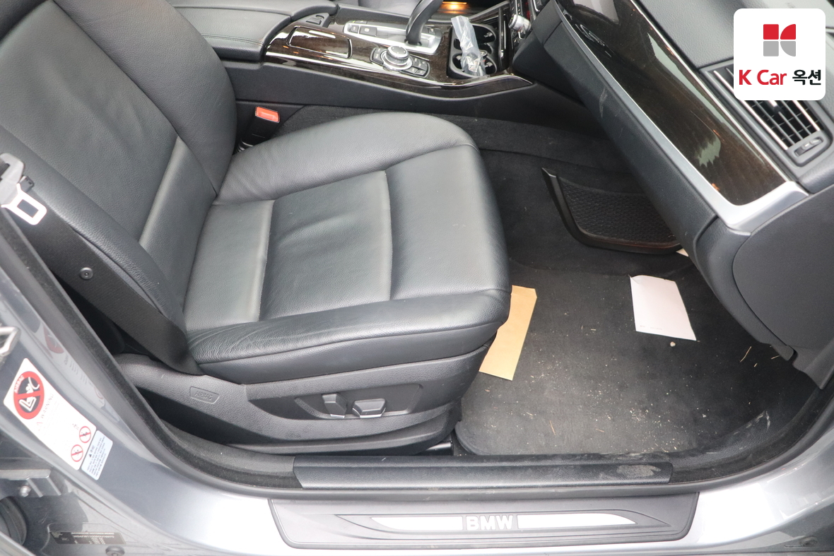 BMW 5 시리즈 2011 - 이미지 31