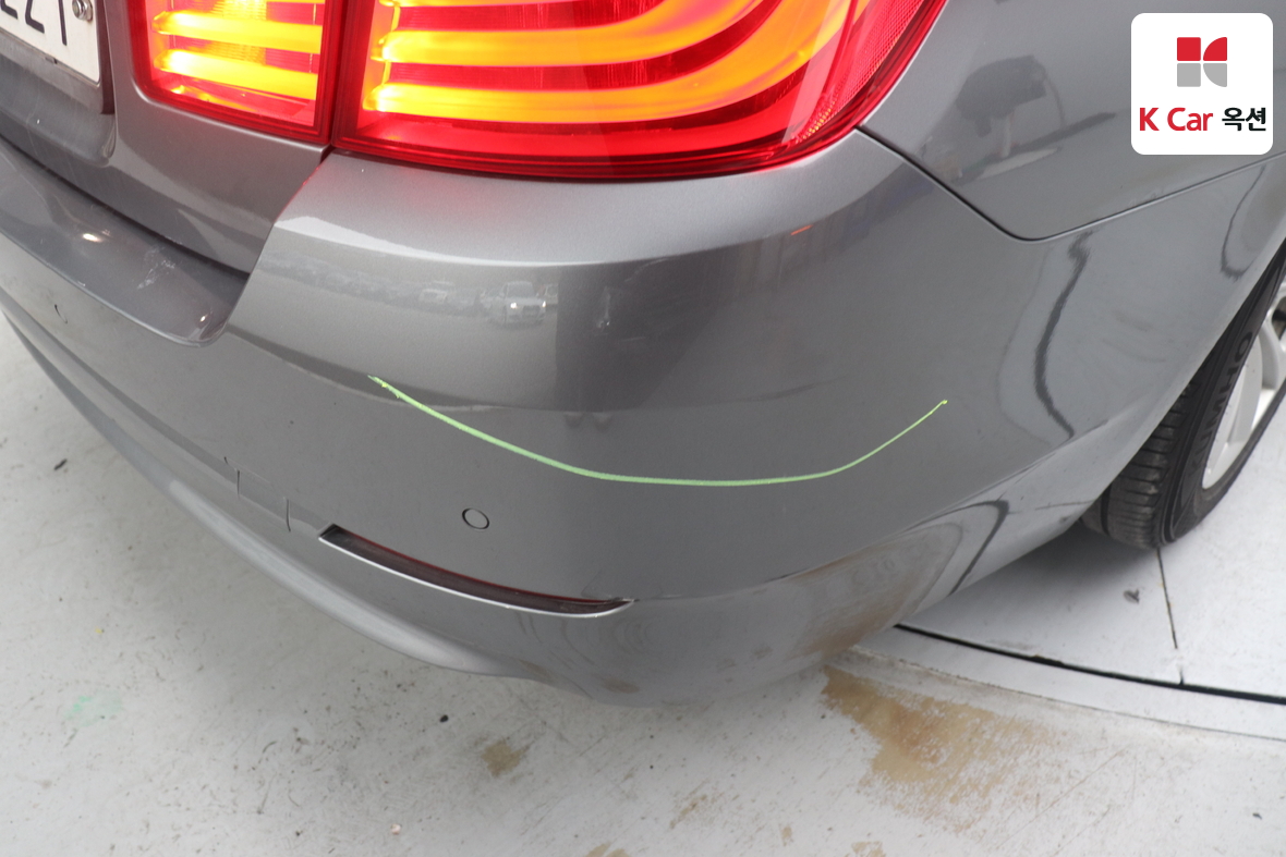 BMW 5 시리즈 2011 - 이미지 40