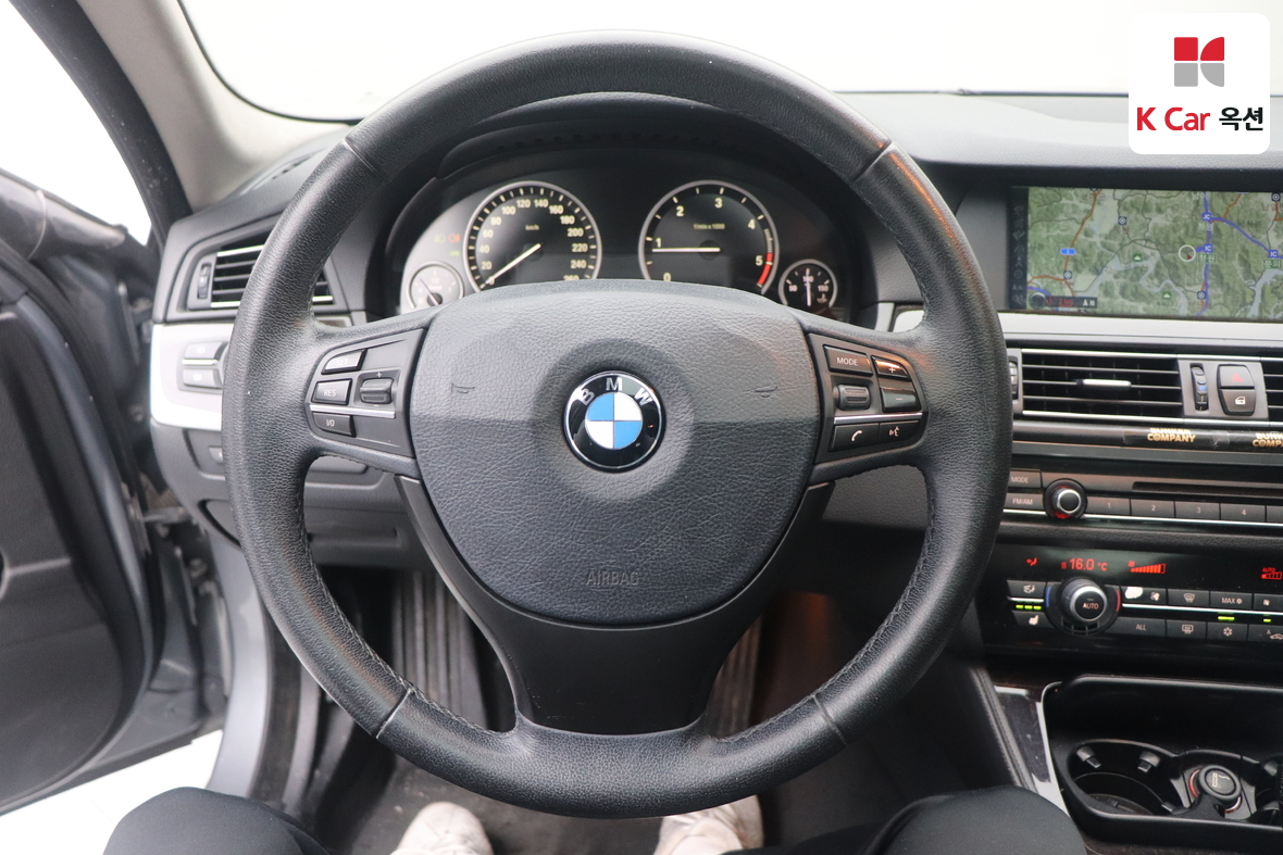 BMW 5 시리즈 2011 - 이미지 10