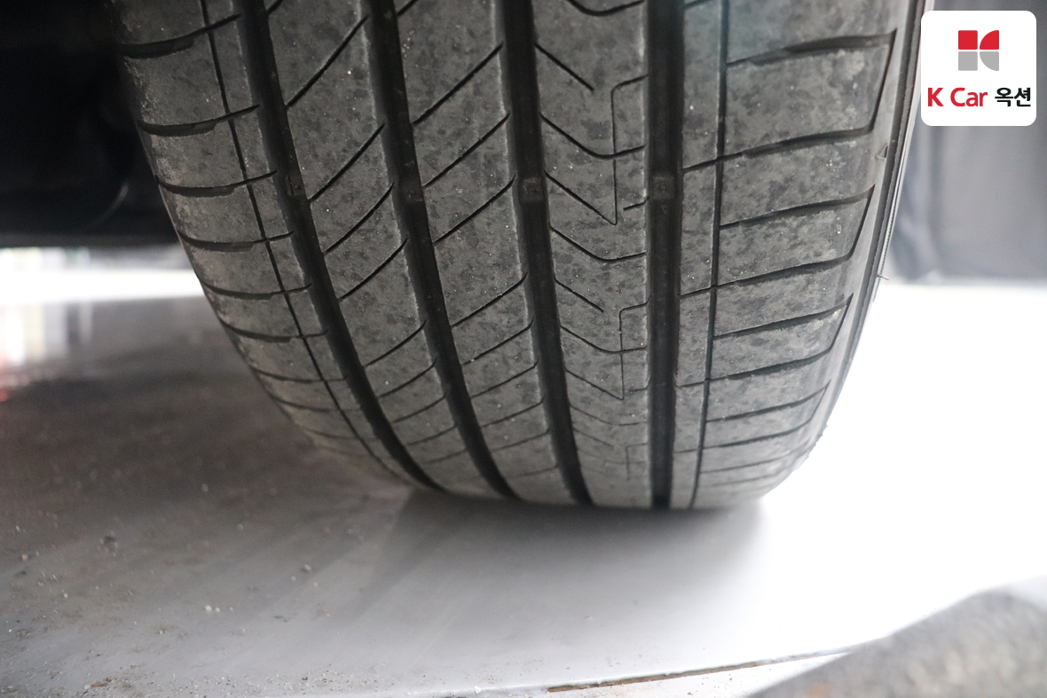 BMW 5 시리즈 2011 - 이미지 33