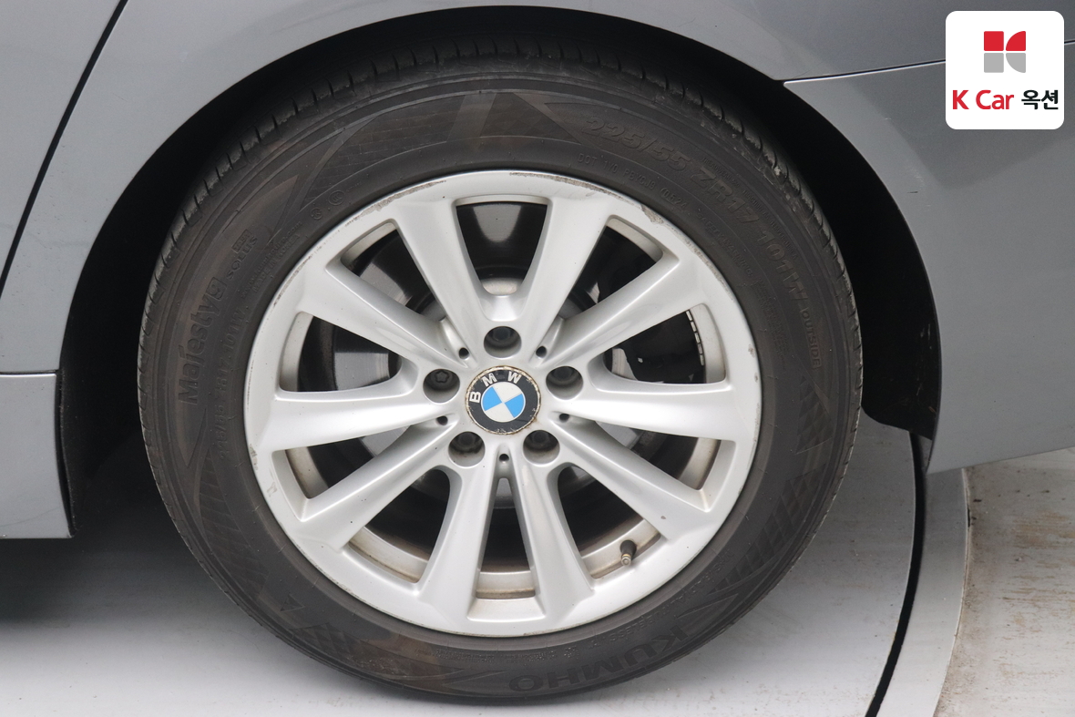 BMW 5 시리즈 2011 - 이미지 47