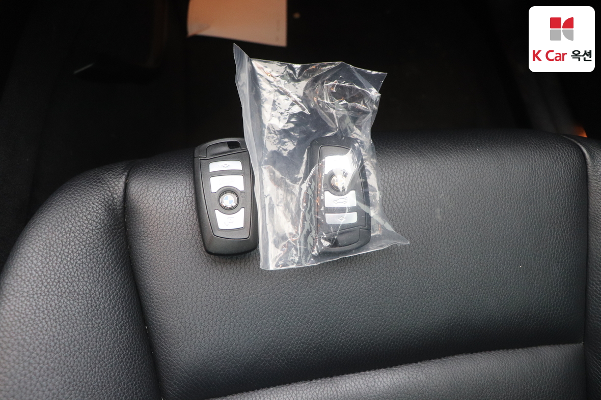 BMW 5 시리즈 2011 - 이미지 17