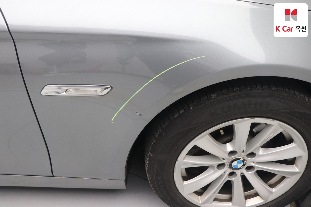 BMW 5 시리즈 2011 - 이미지 43