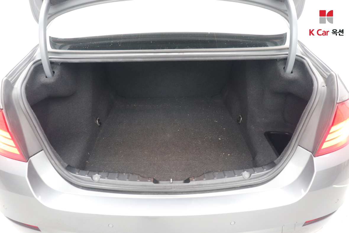 BMW 5 시리즈 2011 - 이미지 27