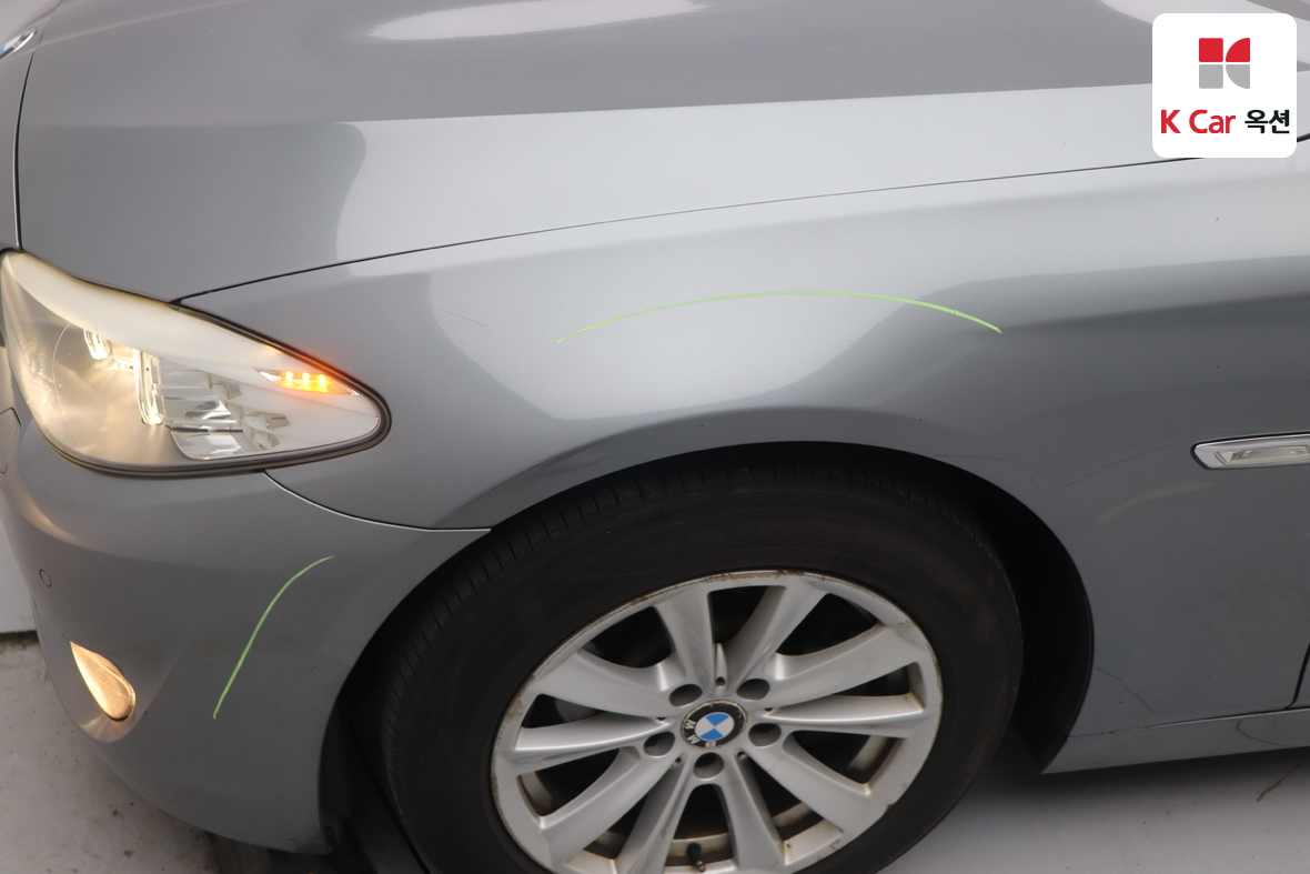 BMW 5 시리즈 2011 - 이미지 36