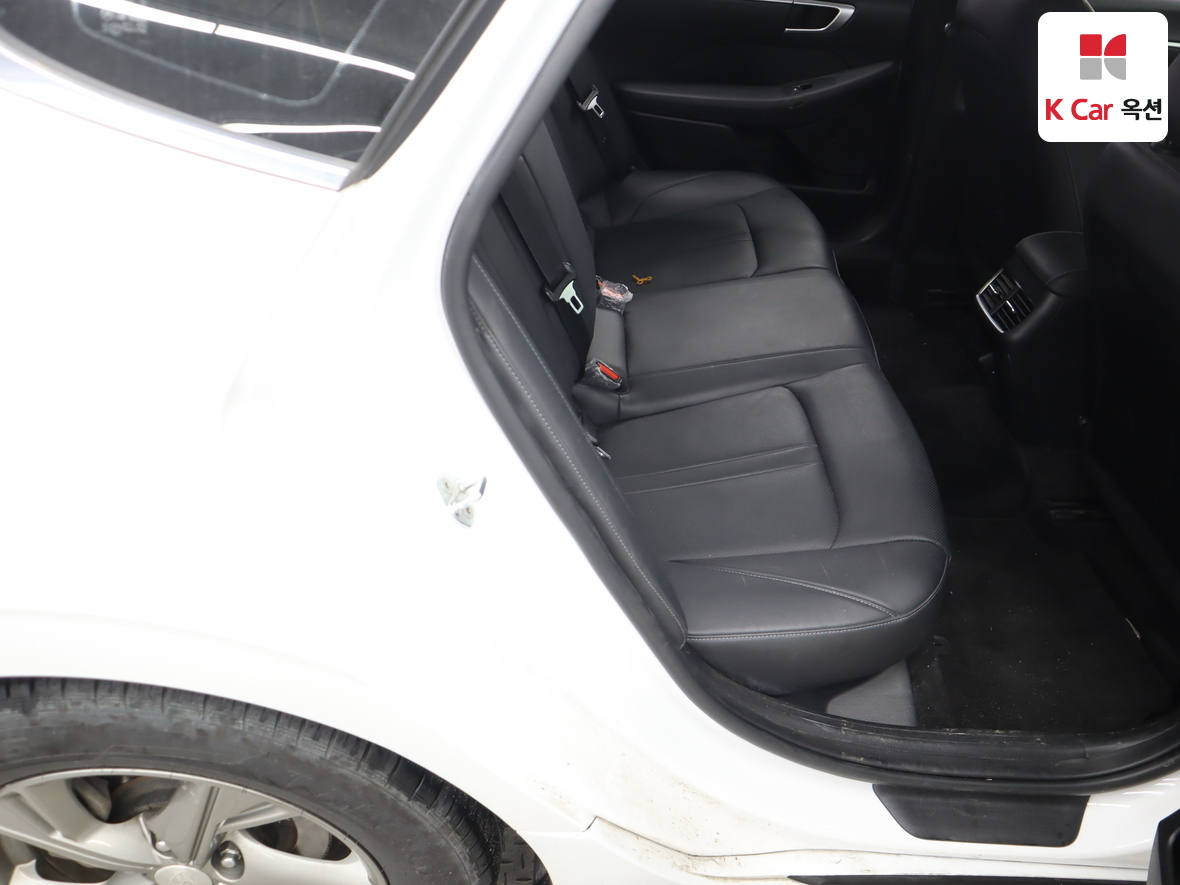 هيونداي سوناتا 2022 - صورة 26