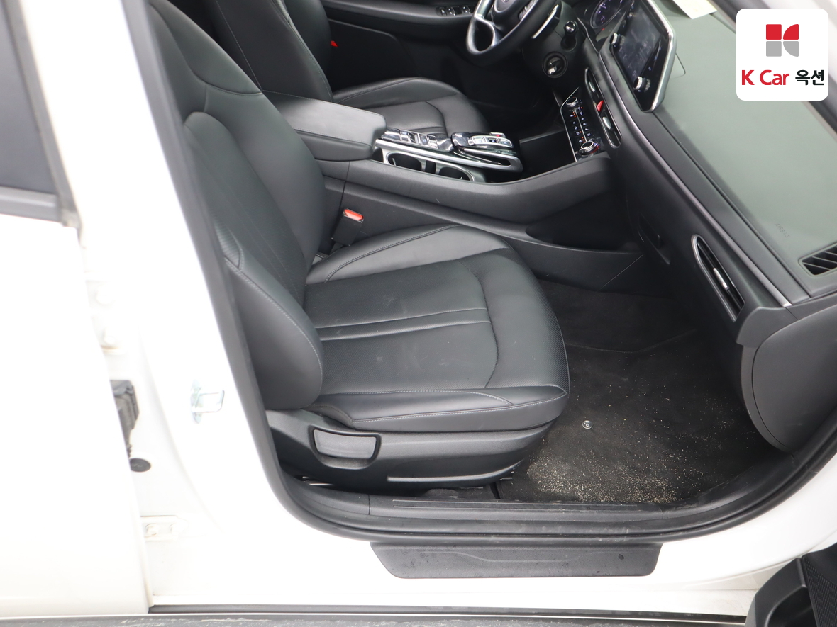 هيونداي سوناتا 2022 - صورة 28