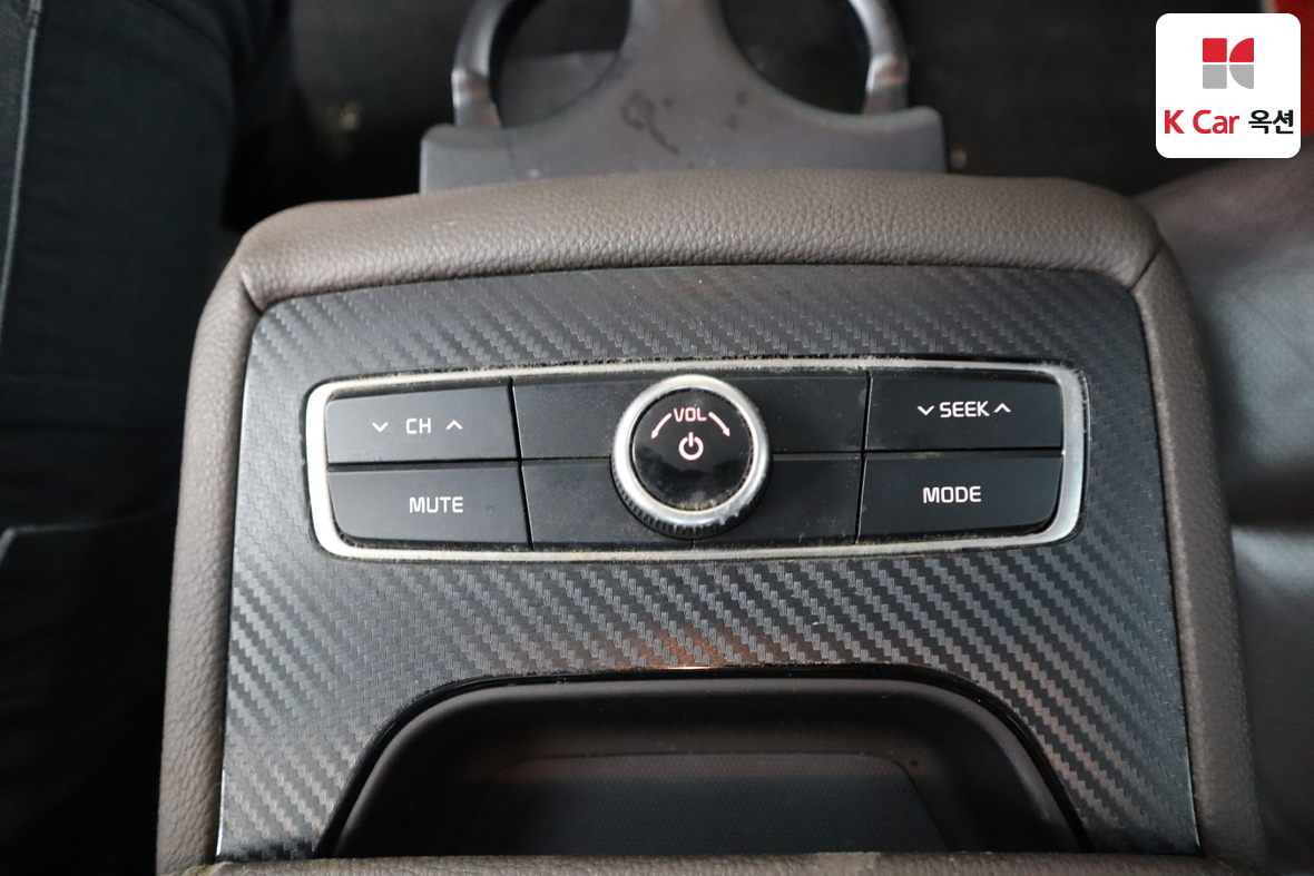 Kia K7 2017 - Image 25