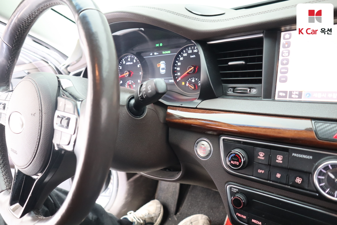 Kia K7 2017 - Image 11