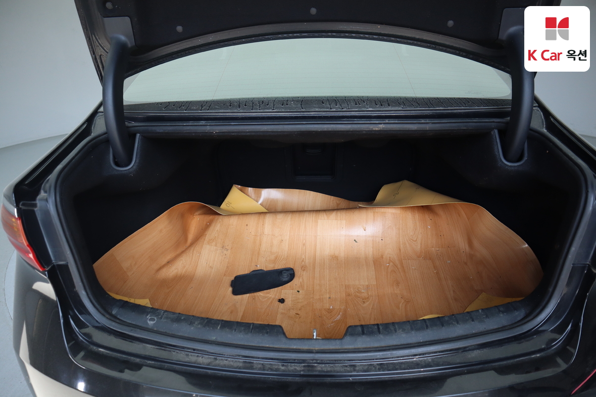 Kia K7 2017 - Image 27