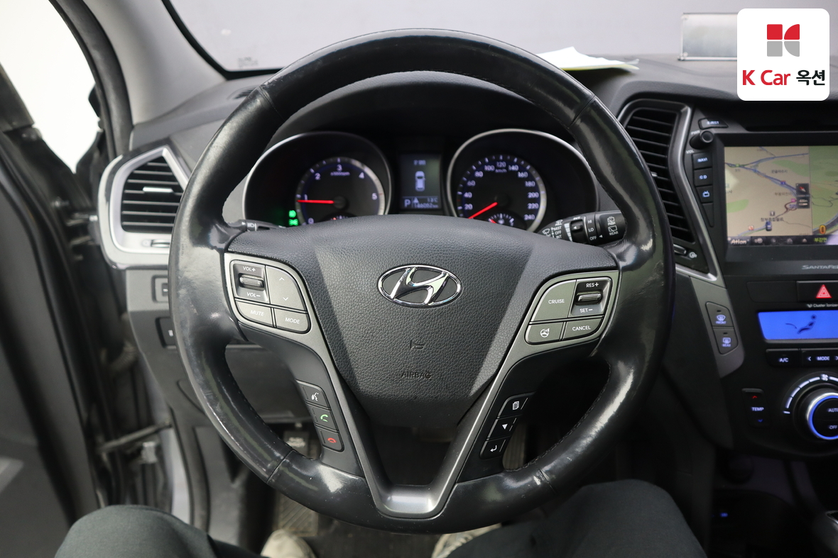 Hyundai Santa Fe - 10