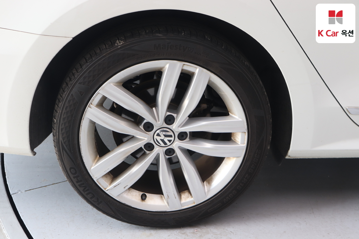 VOLKSWAGEN 파사트 2018 - 이미지 45