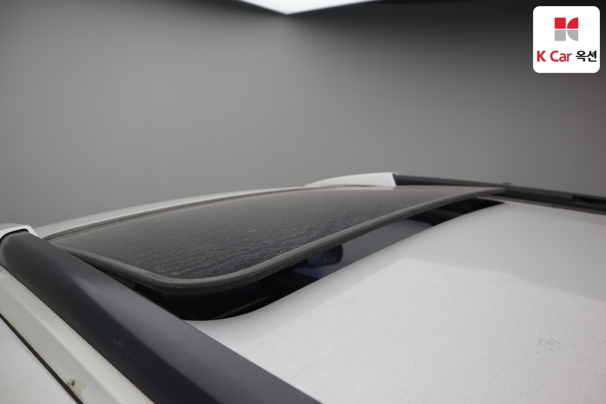 Hyundai Santa Fe 2008 - Image 28