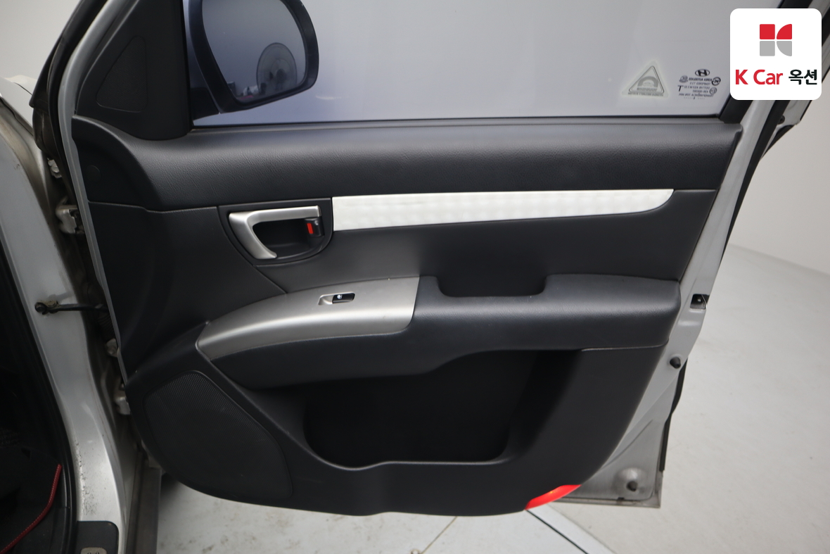 Hyundai Santa Fe 2008 - Image 34