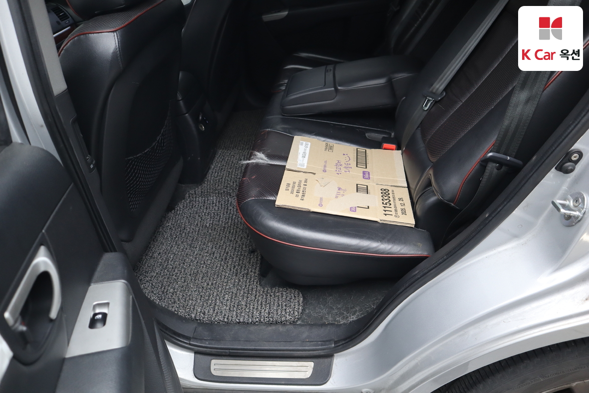 Hyundai Santa Fe 2008 - Image 25