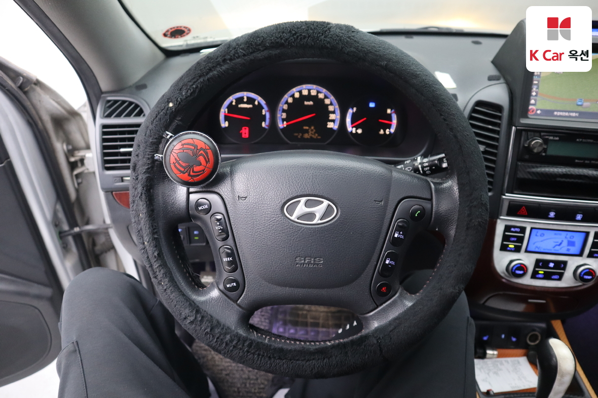 Hyundai Santa Fe 2008 - Image 10