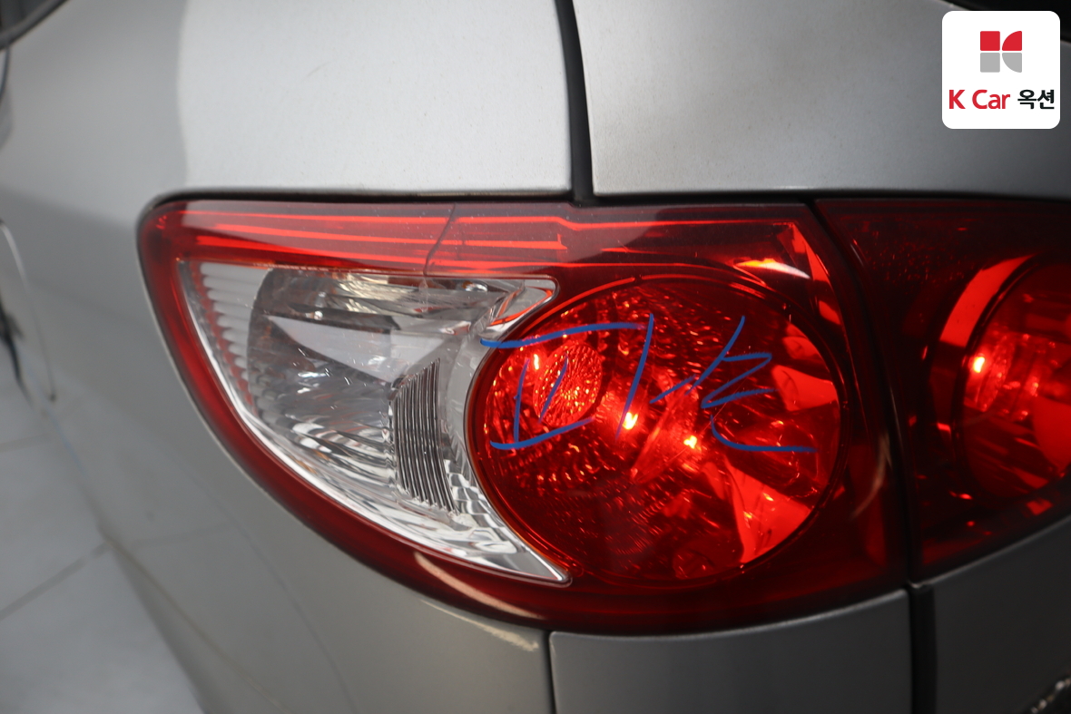 Hyundai Santa Fe 2008 - Image 51