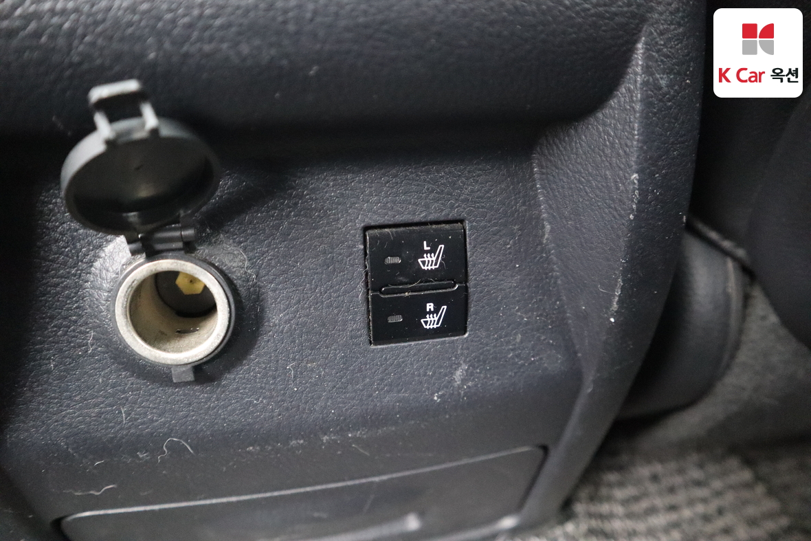 Hyundai Santa Fe 2008 - Image 26