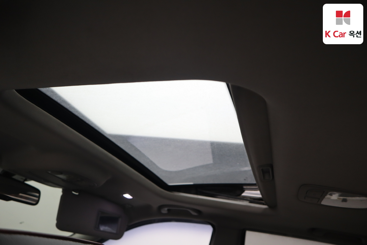 Hyundai Santa Fe 2008 - Image 27