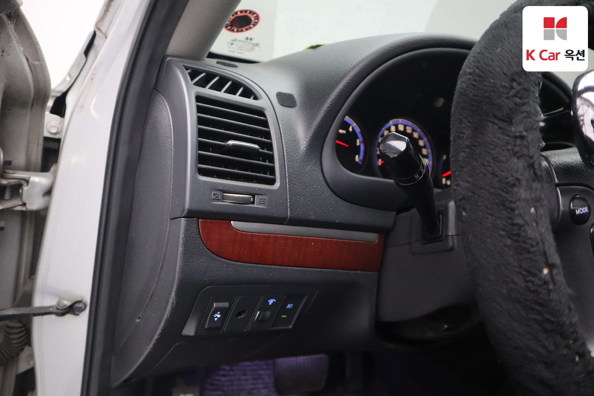 Hyundai Santa Fe 2008 - Image 9