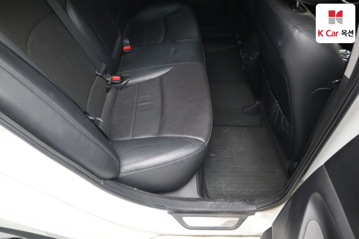 Hyundai Sonata 2013 - Image 27