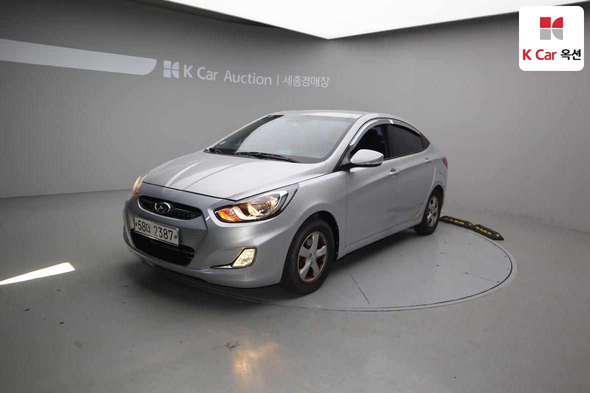 Hyundai Accent 2014 - Image 1