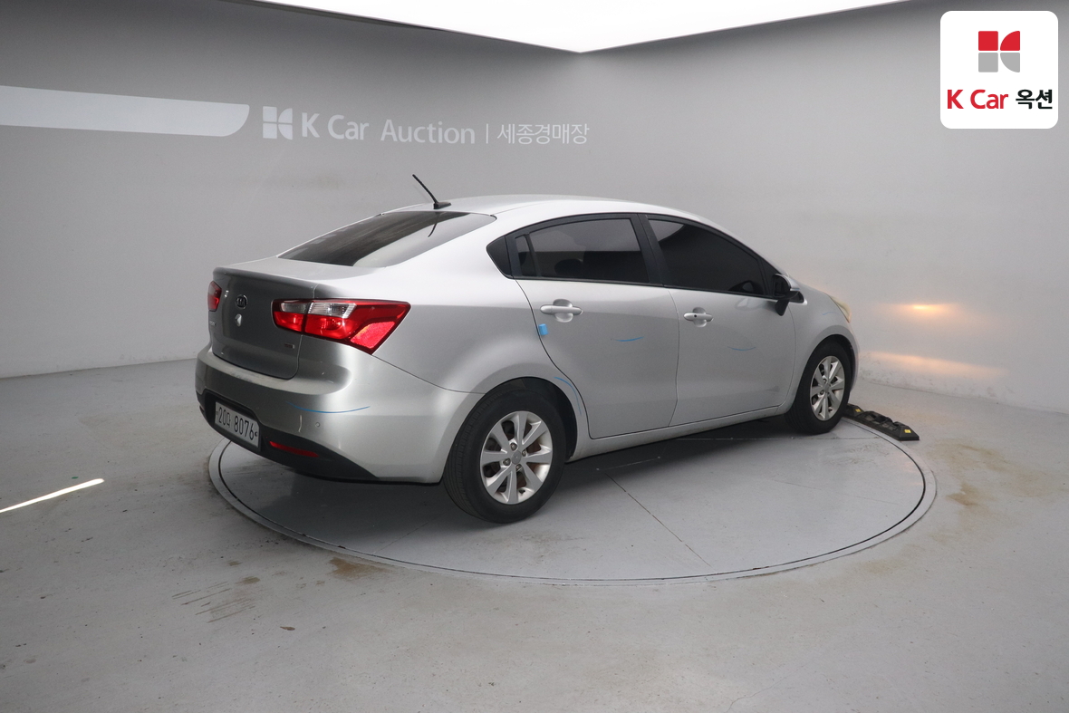 كيا برايد 2012 - صورة 2