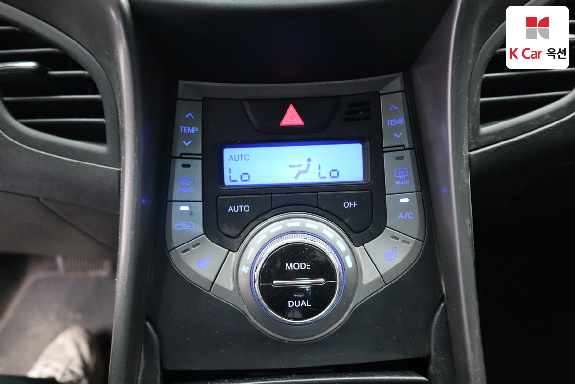 هيونداي إلانترا 2014 - صورة 14