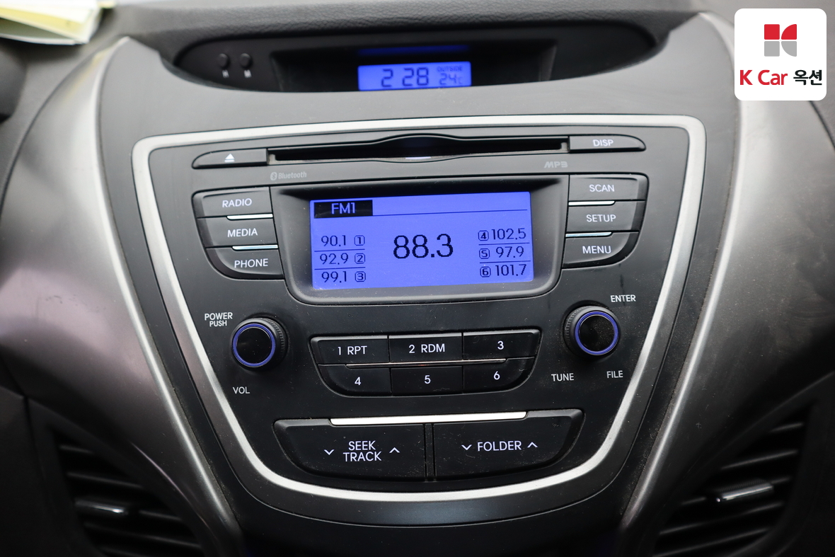 هيونداي إلانترا 2014 - صورة 13